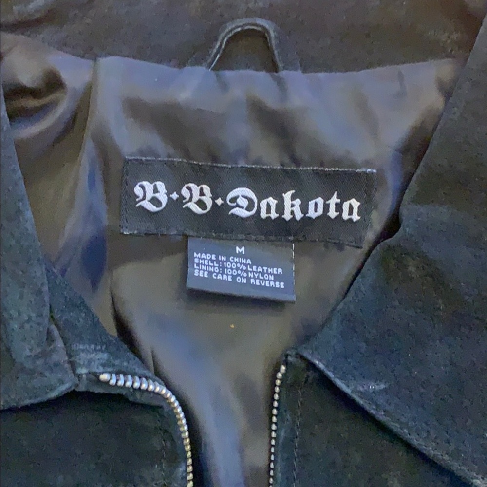 Women’s Medium black leather jacket